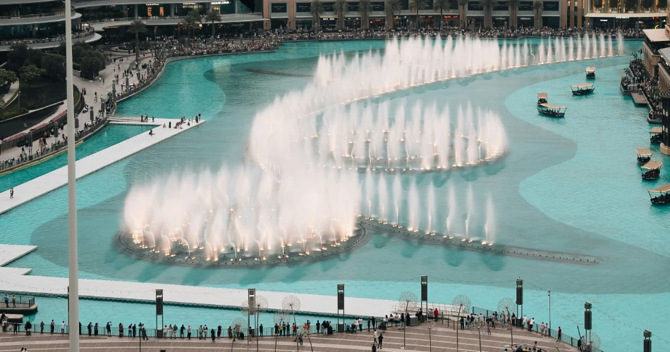 How To Spend One Perfect Day at Dubai Mall