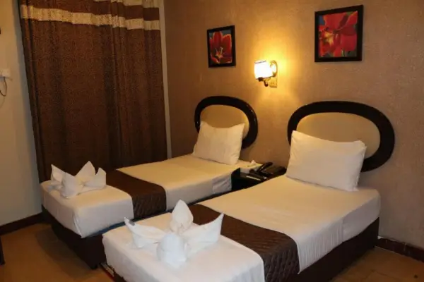 Grand Sina Hotel 7